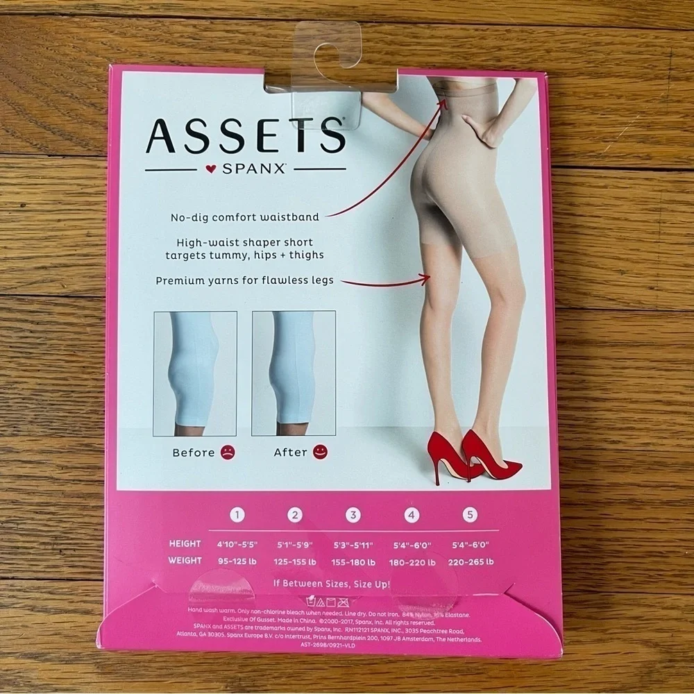 NEW Assets by Spanx Shaping Sheers Pantyhose Nude Size 1 NWT